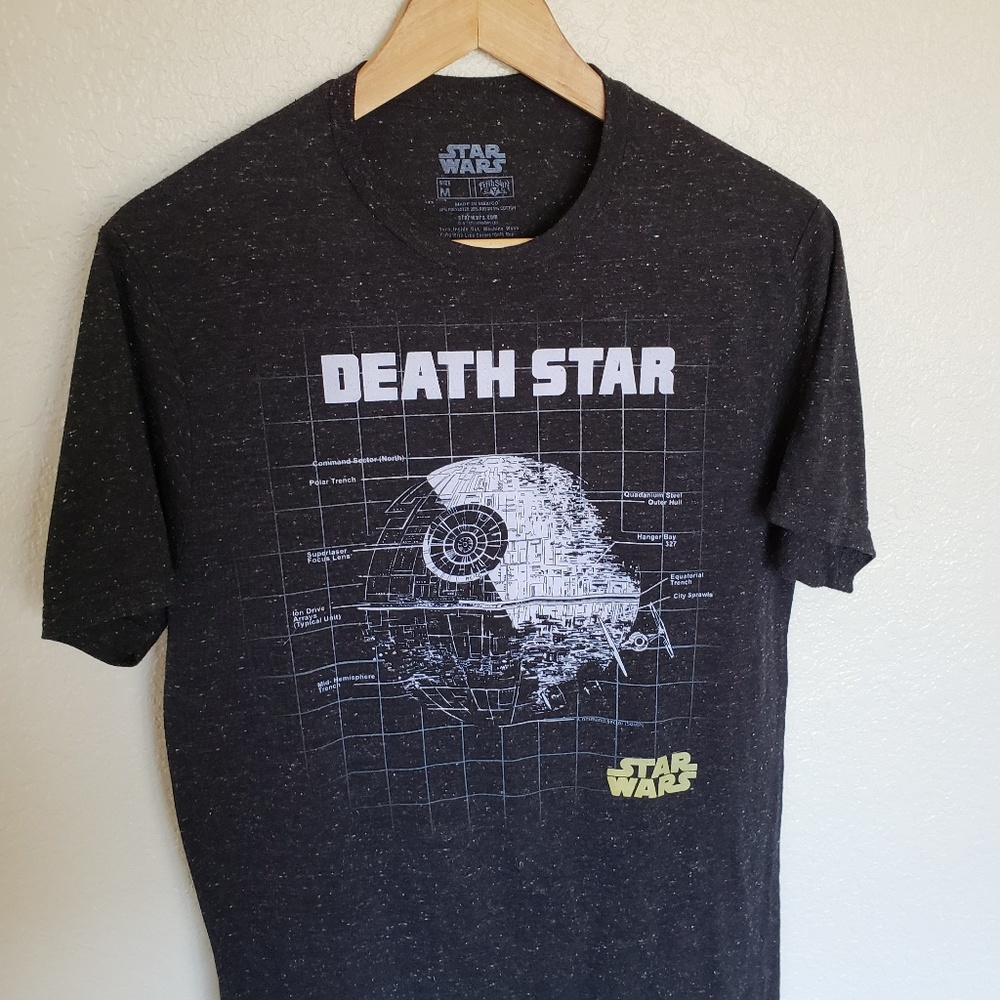 Star Wars Death Star T-shirt. Men's medium